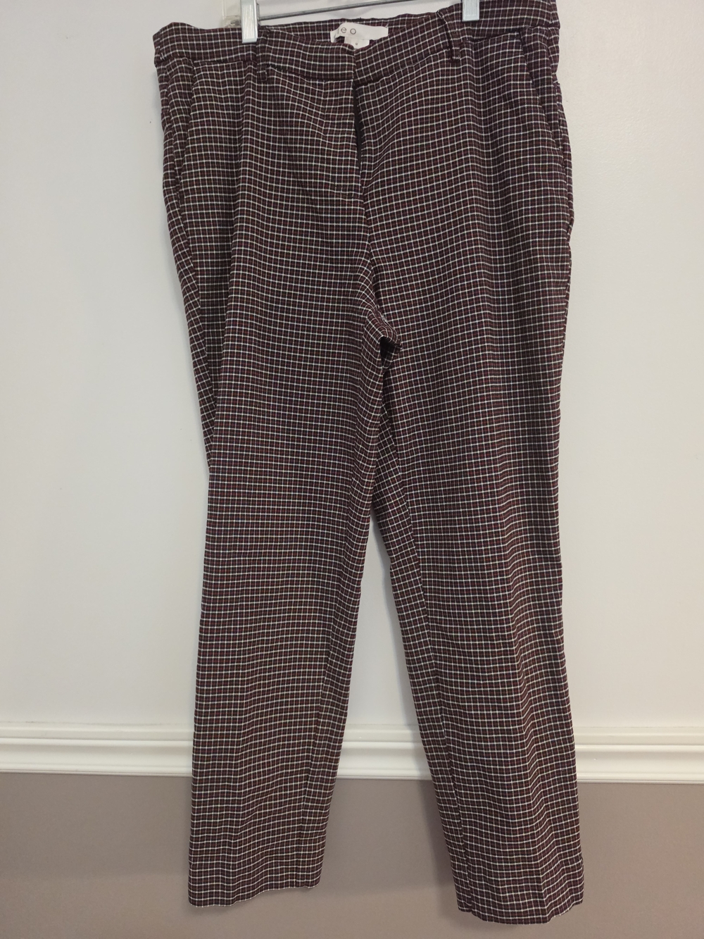 Women's Burgundy Checked Cropped Pants
